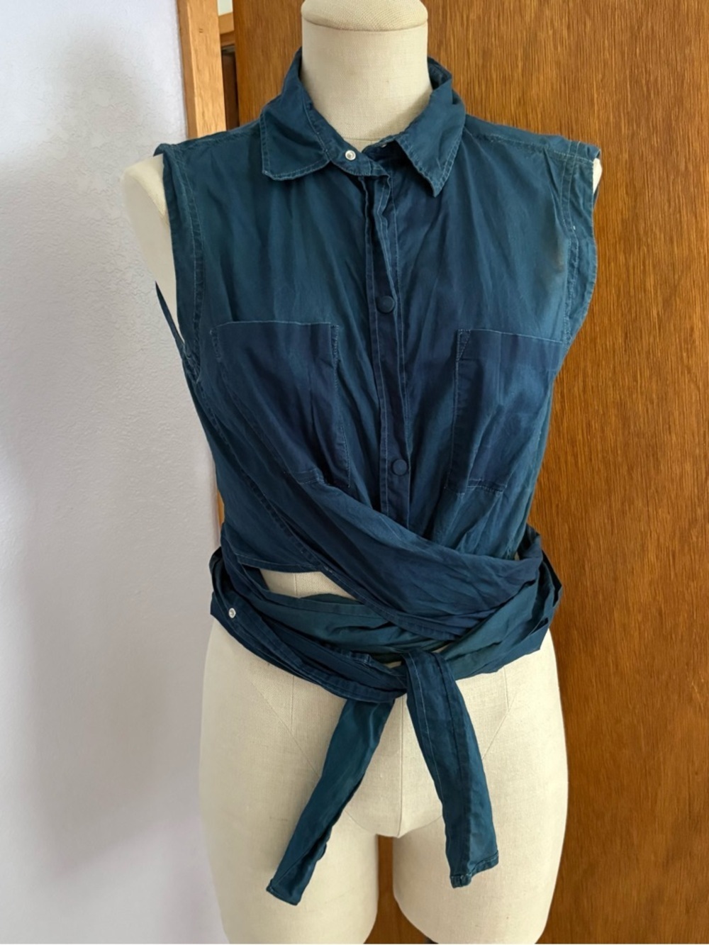MM6 sz 44 Navy Blue Wrap Shirt Sleeveless Snaps Maison Margiela Faded